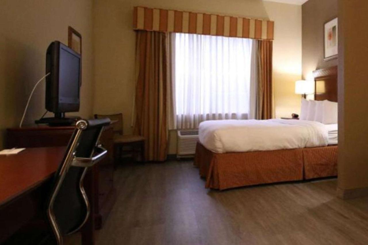 Seffner Inn And Suites 外观 照片