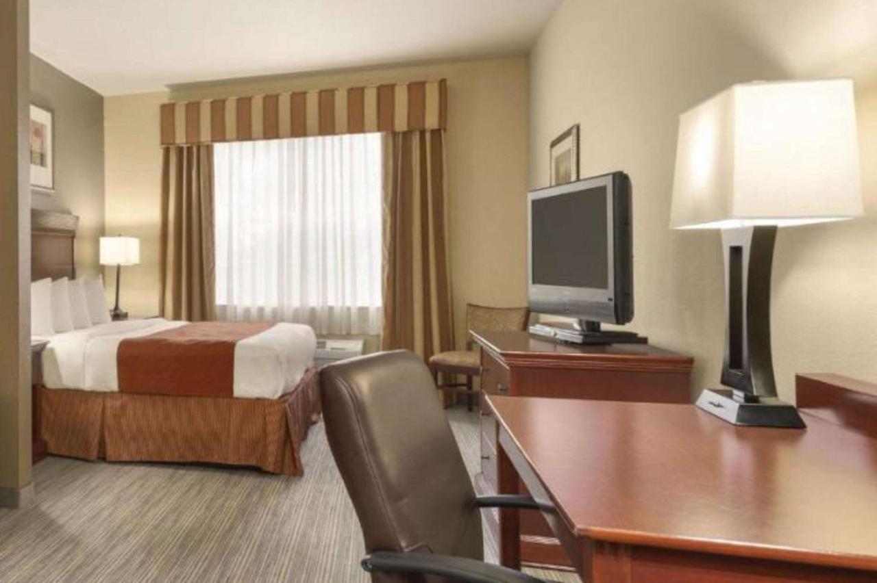 Seffner Inn And Suites 外观 照片
