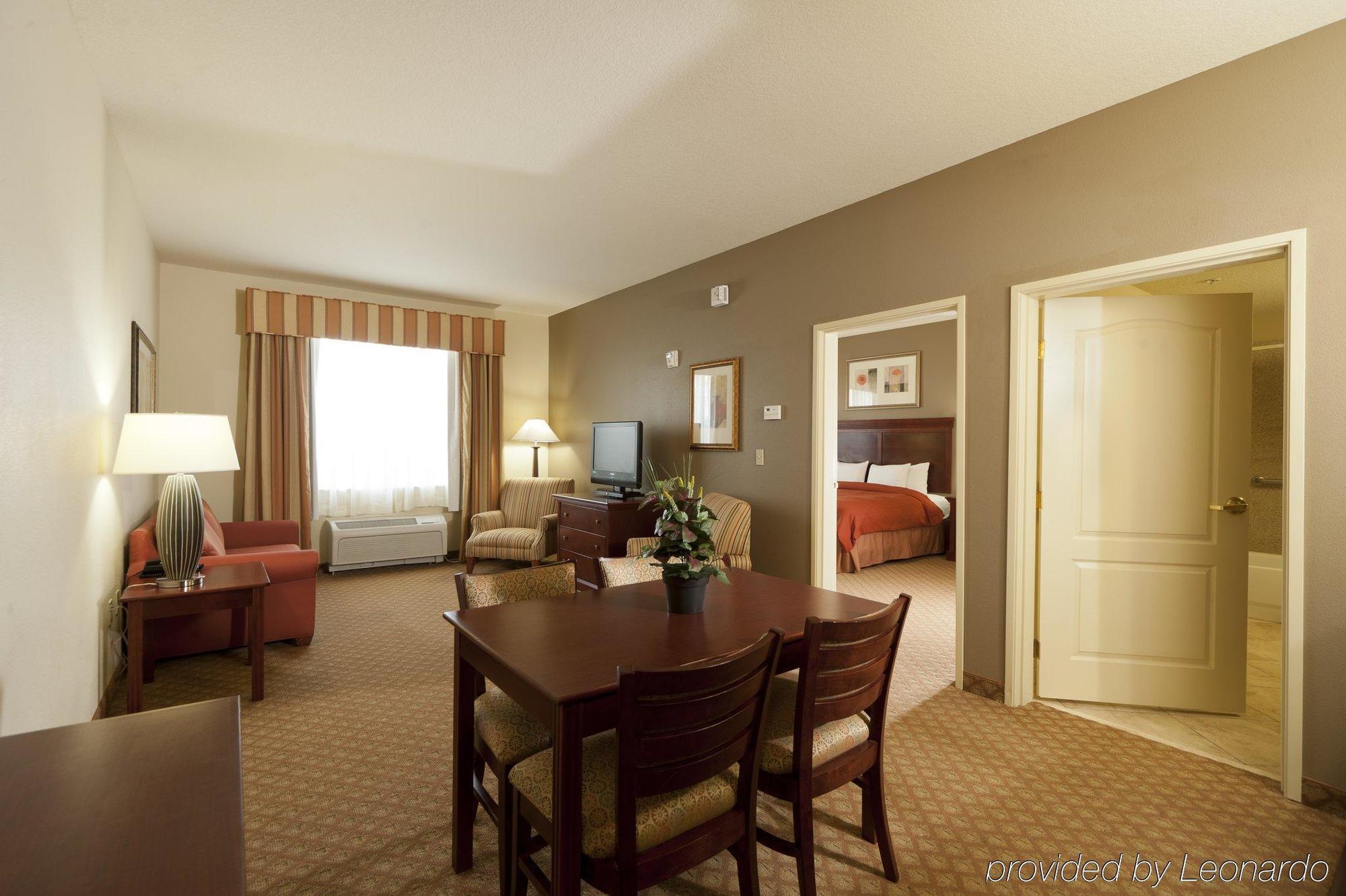 Seffner Inn And Suites 外观 照片