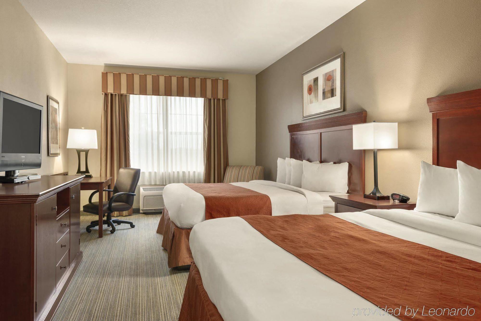 Seffner Inn And Suites 外观 照片
