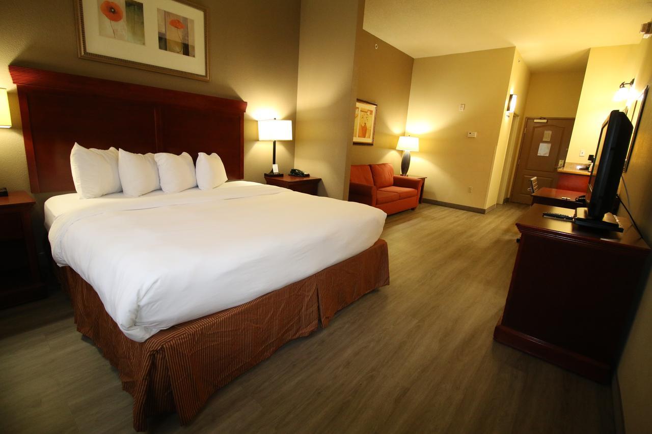 Seffner Inn And Suites 外观 照片